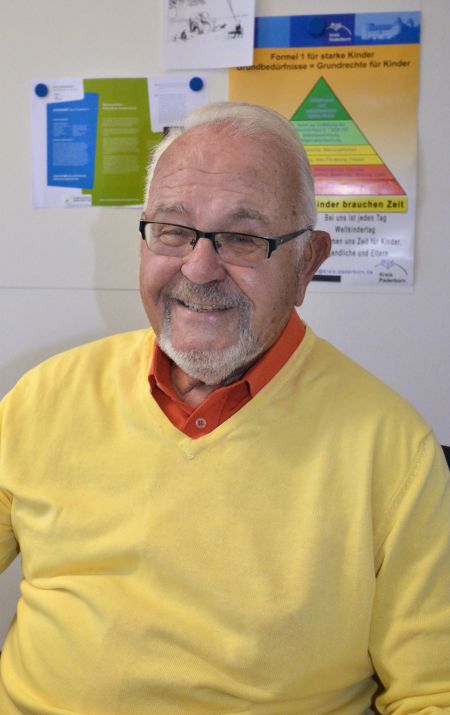 Friedrich Degner bei einem Besuch im Paderborner Kreisjugendamt. Bildnachweis: Günther Uhrmeister.